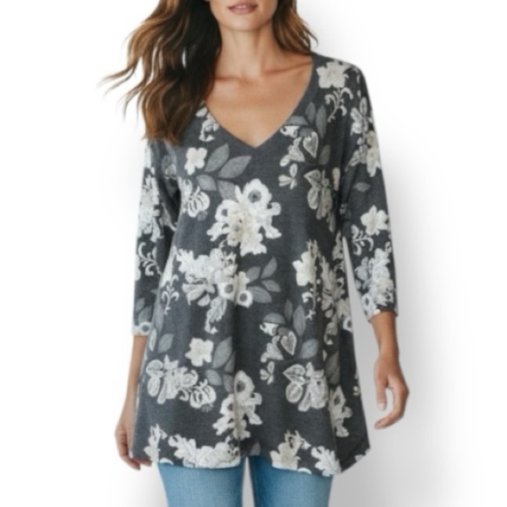 Nally & Millie Floral Tunic Top Gray White V-Neck 3/4 Sleeve Sizs Medium